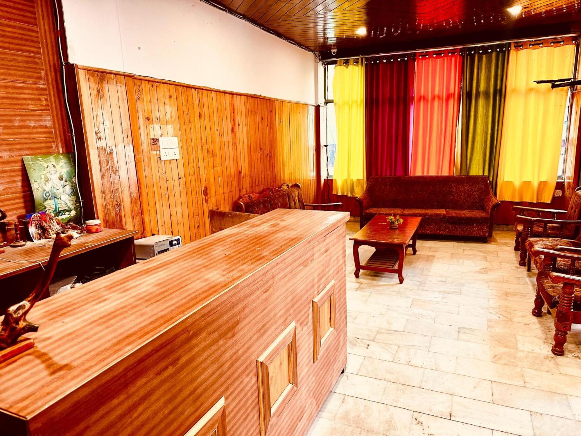 Hotel D Kanchan Manali Exterior photo